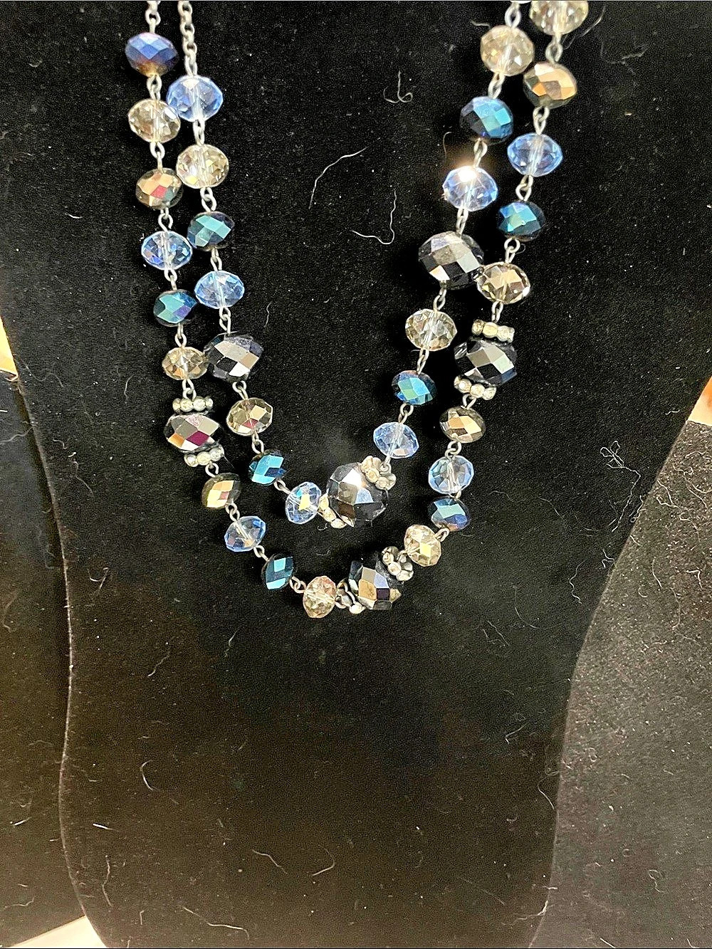 Beaded Statement Necklace in Black & Blue. Mβs